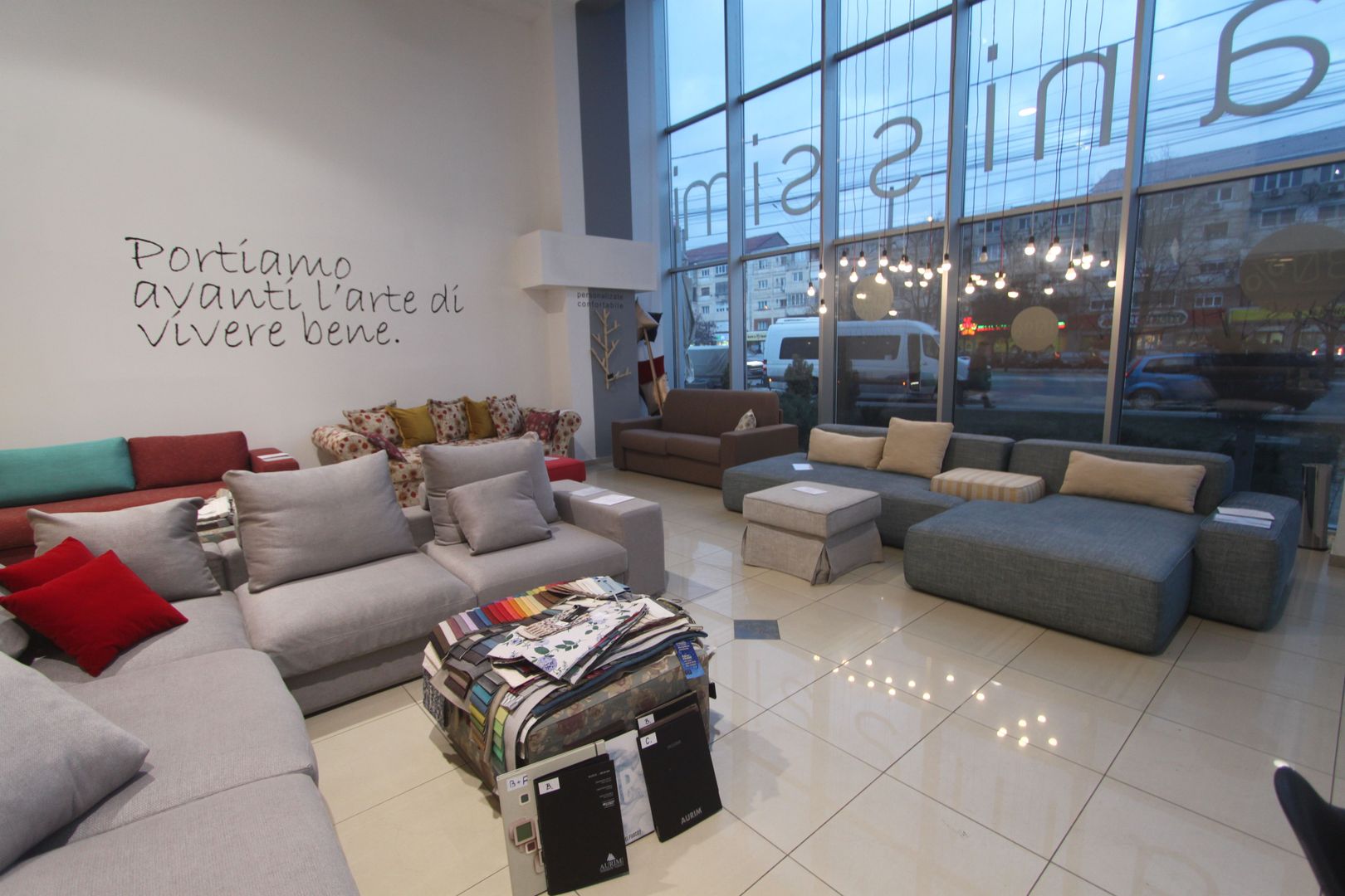 Showroom -150mp-zona de Nord - Poză 11