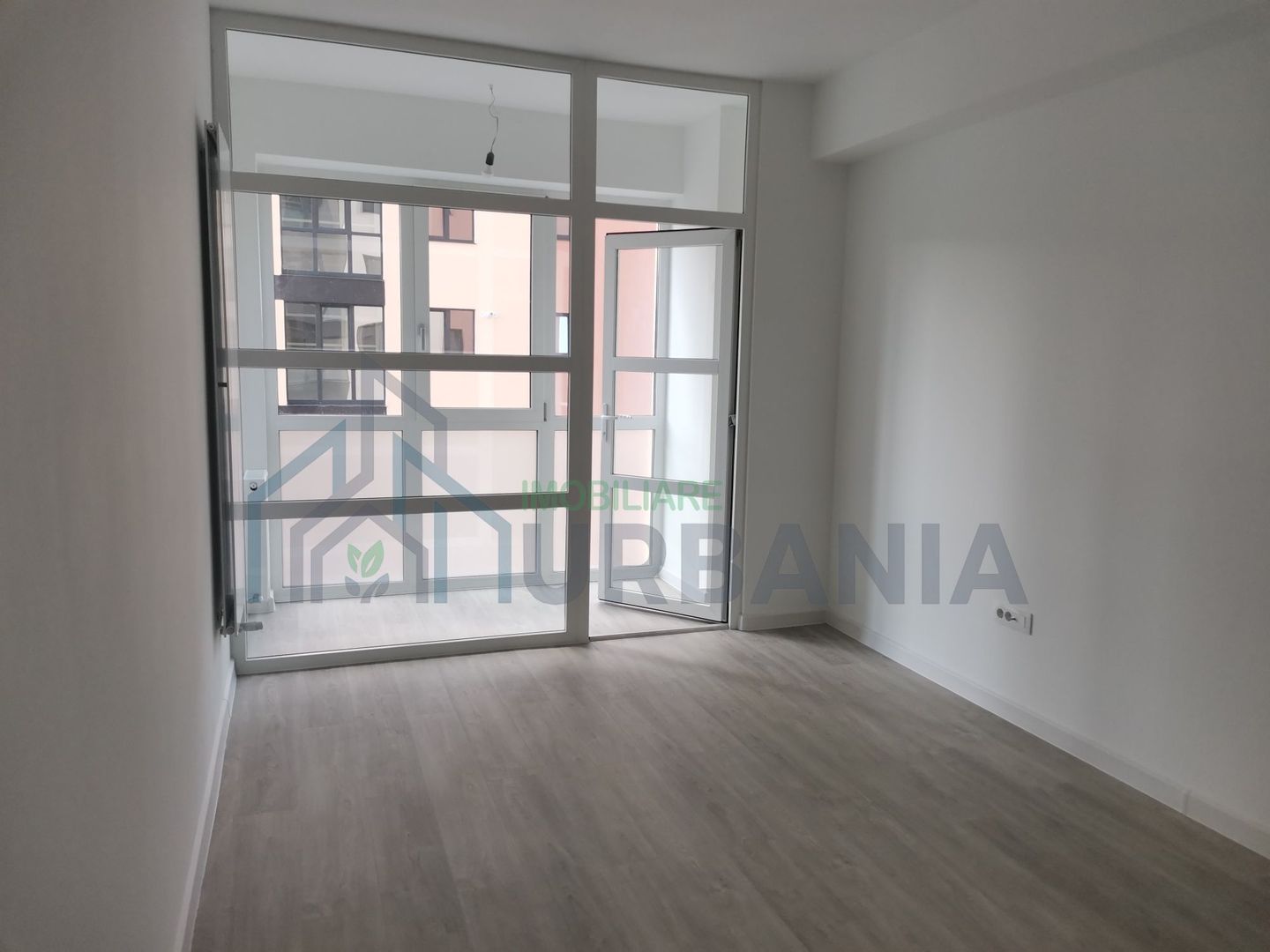 Apartament 1 cameră, decomandat, Cartier Vișoianu, Lunca Cetățuii - Poză 2