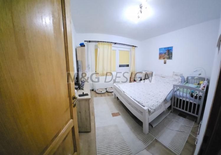 Vand apartament 3 cam, zona Lipovei - Poză 7