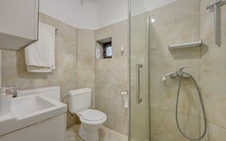 VILĂ CU PERSONALITATE ȘI ISTORIE Ploiești – Strada Sighet nr. 6 - Poză 3
