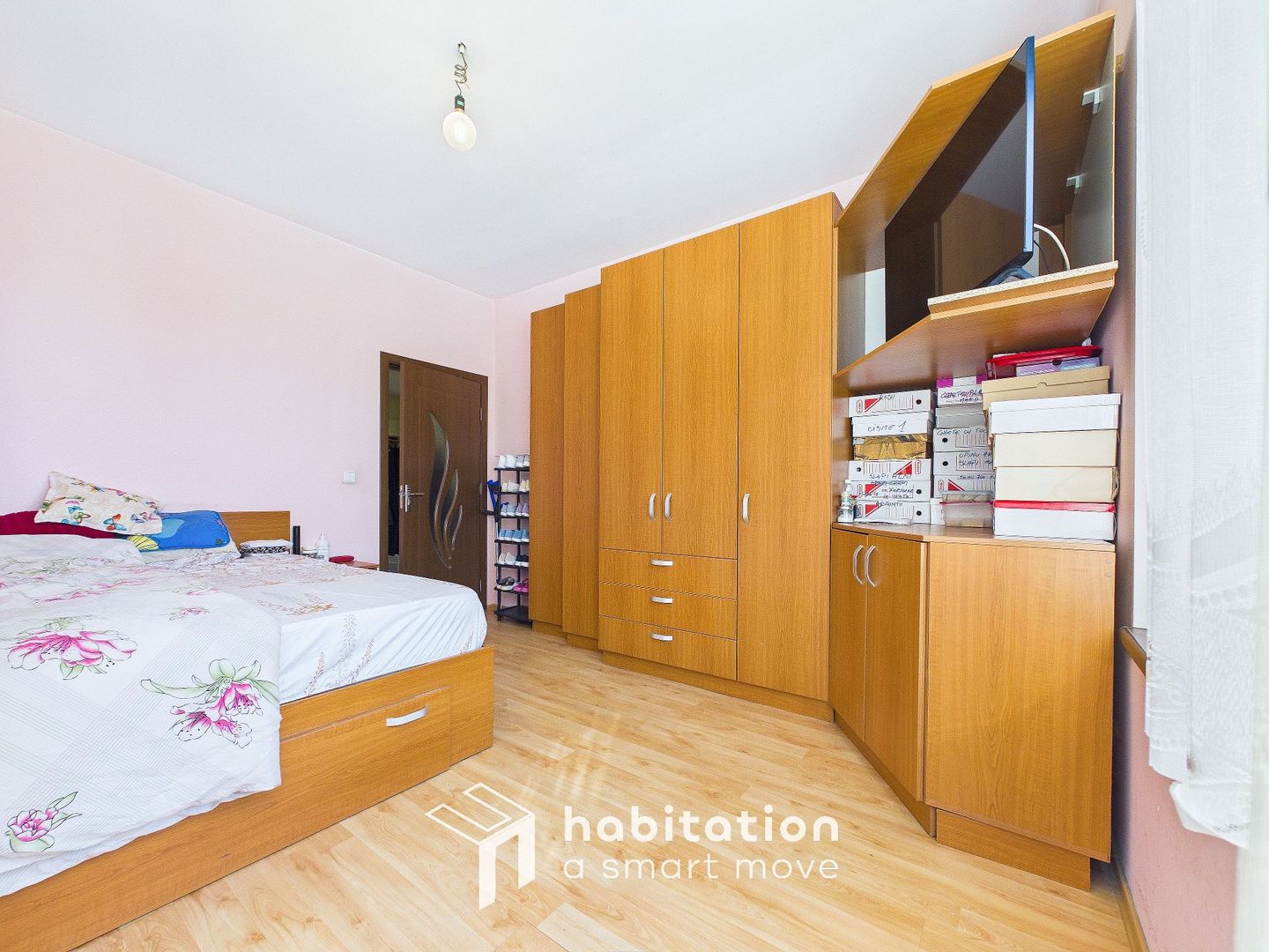 Casă individuală spațioasă și luminoasă cu garaj, în Mircea cel Bătrân - Poză 11