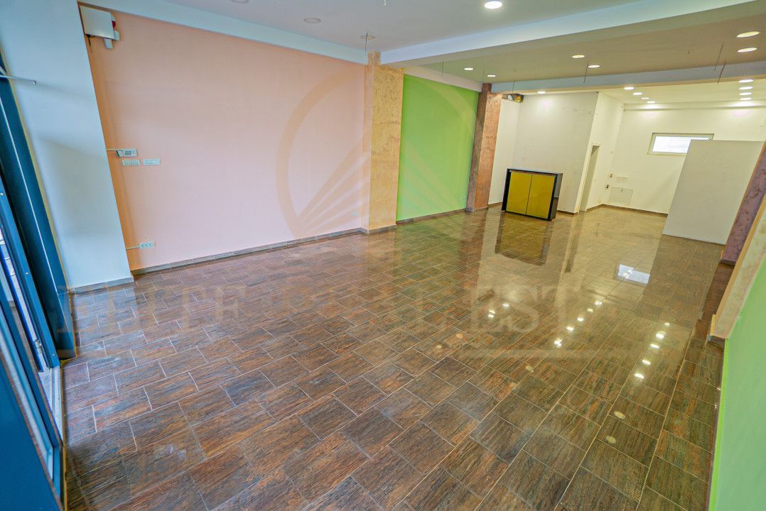 Statiunea Mamaia - Hotel Opera - Spatiu comercial. - Poză 8