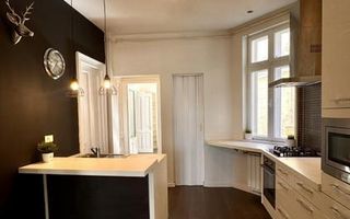 Apartament spațios și luminos într-o vilă interbelică –  Budapesta / Tineretului - Poză 10