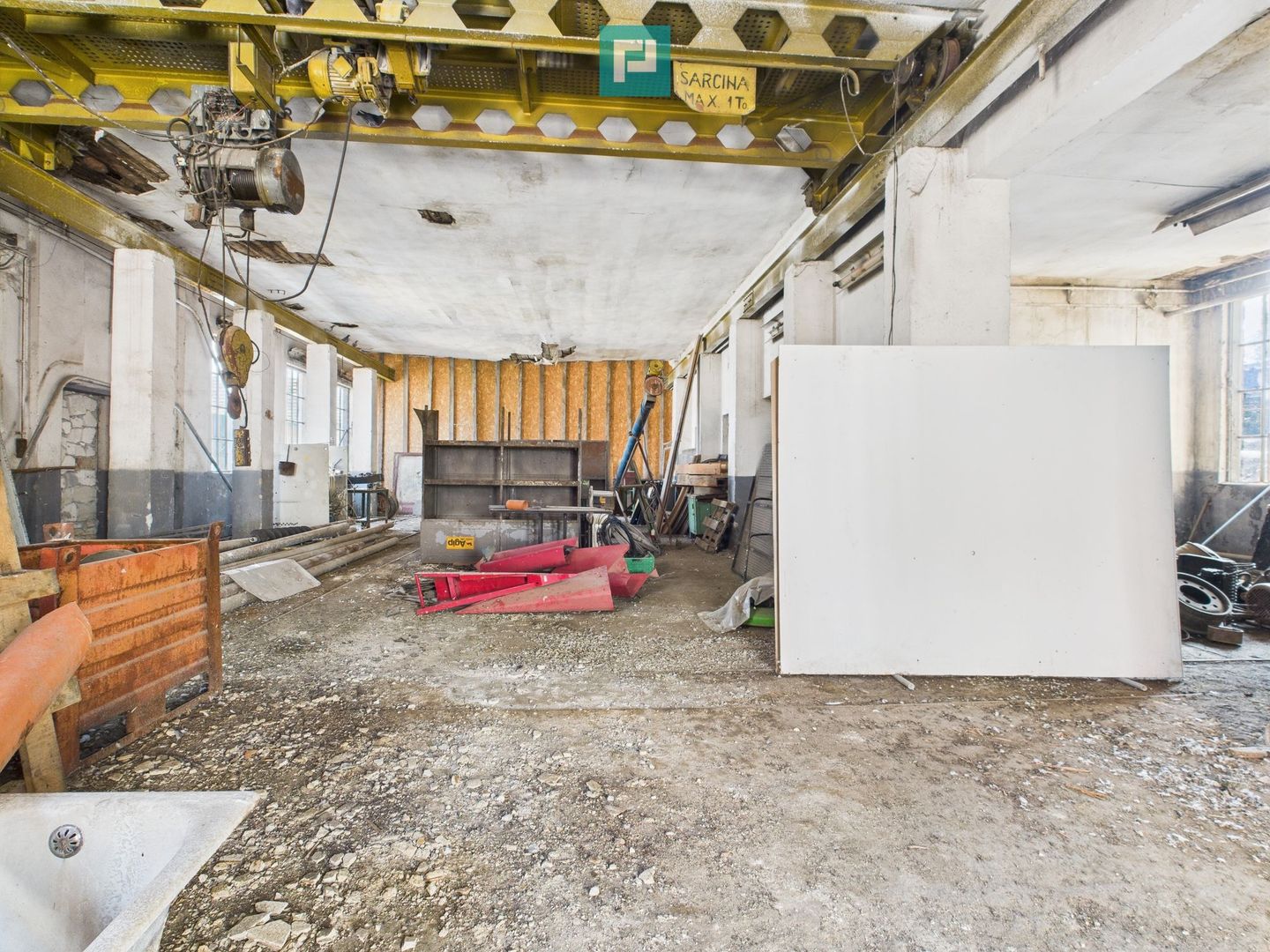 Complex industrial cu hale și teren  în Orțișoara - Poză 46