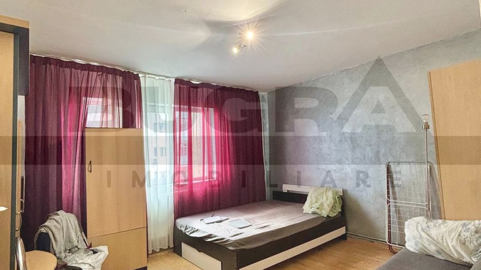 Apartament 2 camere decomandate, etaj intermediar, zona Clabucet - Poză 1