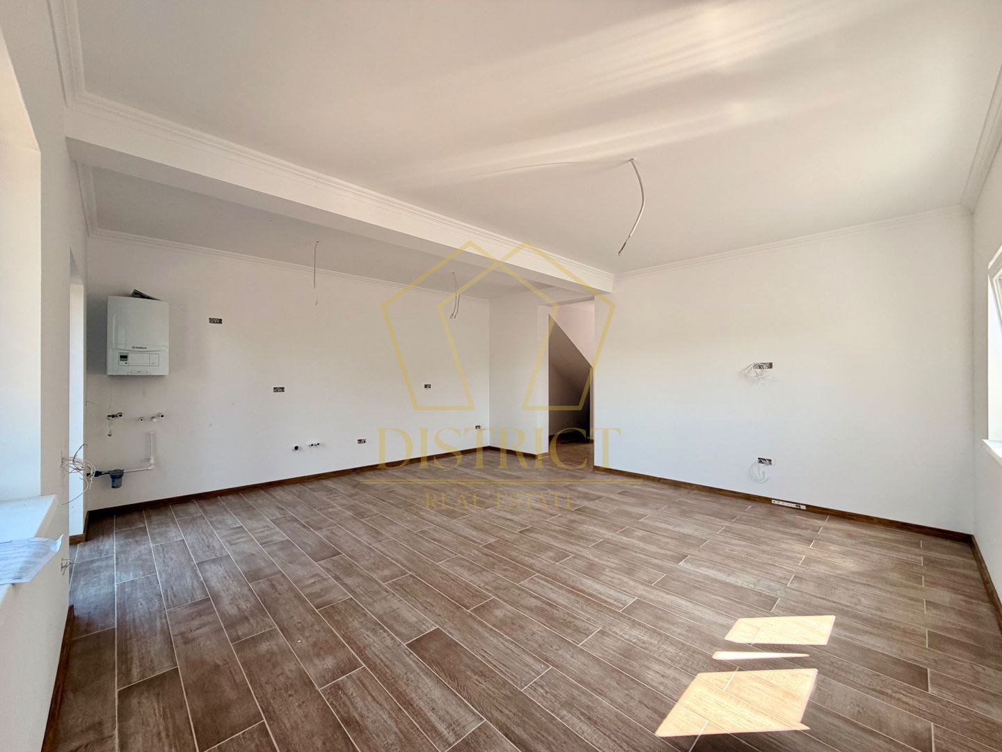 Duplex cu 4 camere | Mosnita Veche, la asfalt | Lidl - Poză 3