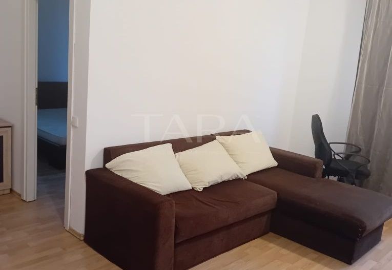 Apartament cu 1 cameră, 41 mp, parcare și centrală proprie. - Poză 2