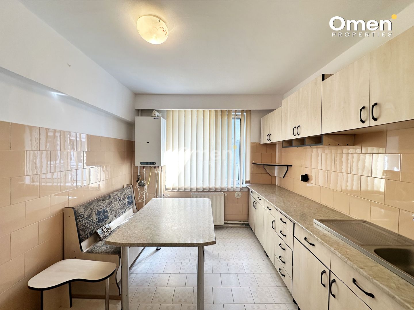 Apartament 4 camere cu garaj ,  b-dul Unirii 118 900 euro - Poză 2