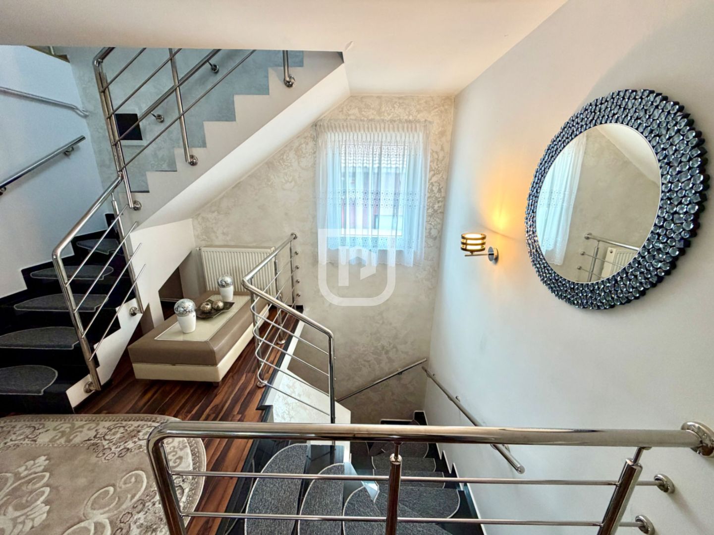 Triplex LUX în centrul Frasin – complet mobilat - Poză 3