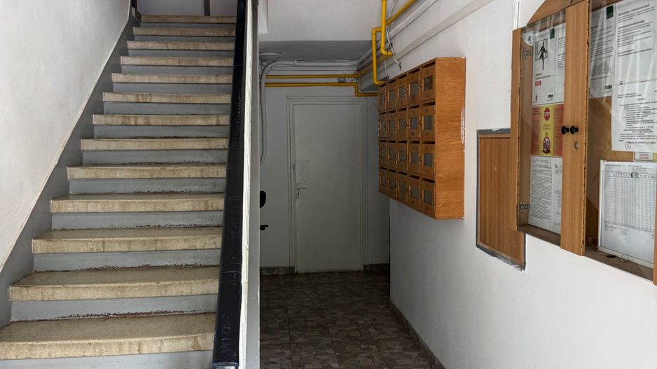 Apartament 3 cam modern complet renovat - mobilat Campina- central - Poză 24