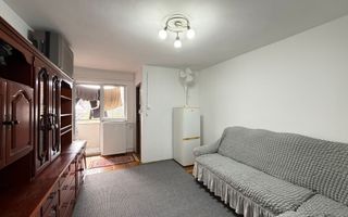 Garsoniera renovata cu balcon, etaj 4 cu acoperis, zona Garii - Poză 1