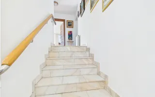 Vilă cu 8 camere de vânzare, piscina, livada, iesire la Balta Pasarea - Poză 27
