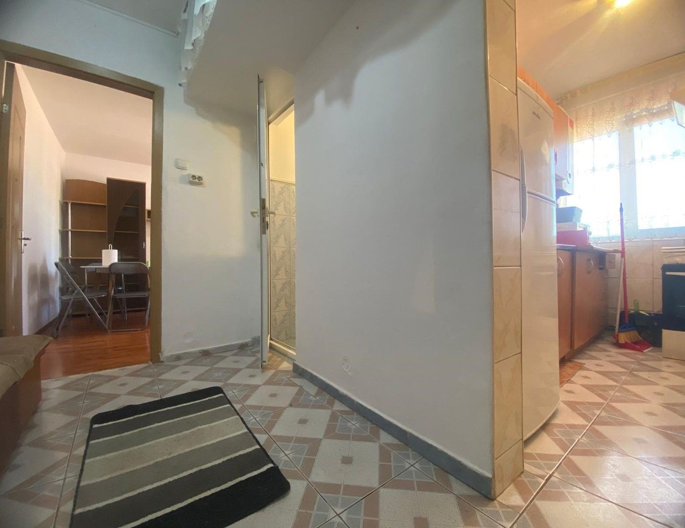 Vanzare apartament cu 2 camere in Targoviste - M11 - etajul 3 - Poză 6