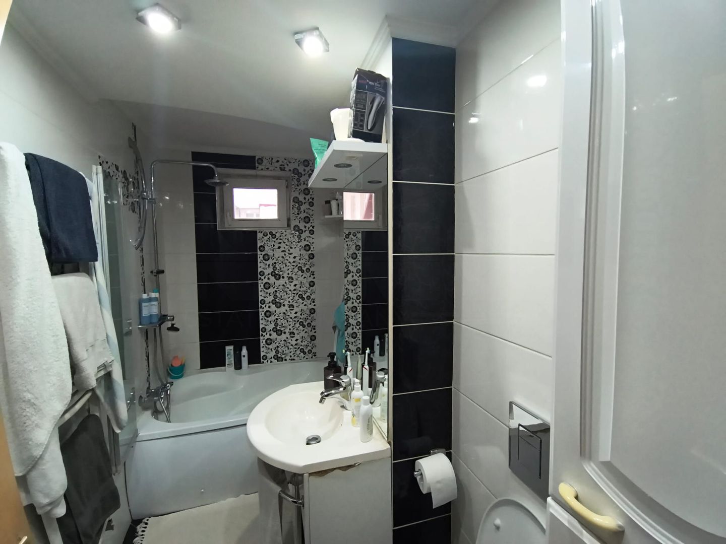 APARTAMENT DE VANZARE IN SIRET – 4 camere | Etaj 1 - Poză 16