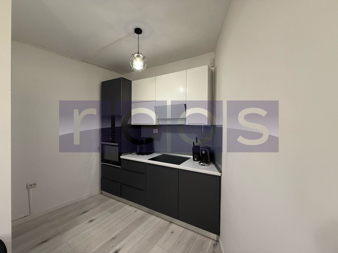 VANZARE VILA 6 CAMERE | EROII REVOLUTIEI | CURTE | 2 LOCURI DE PARCARE - Poză 10