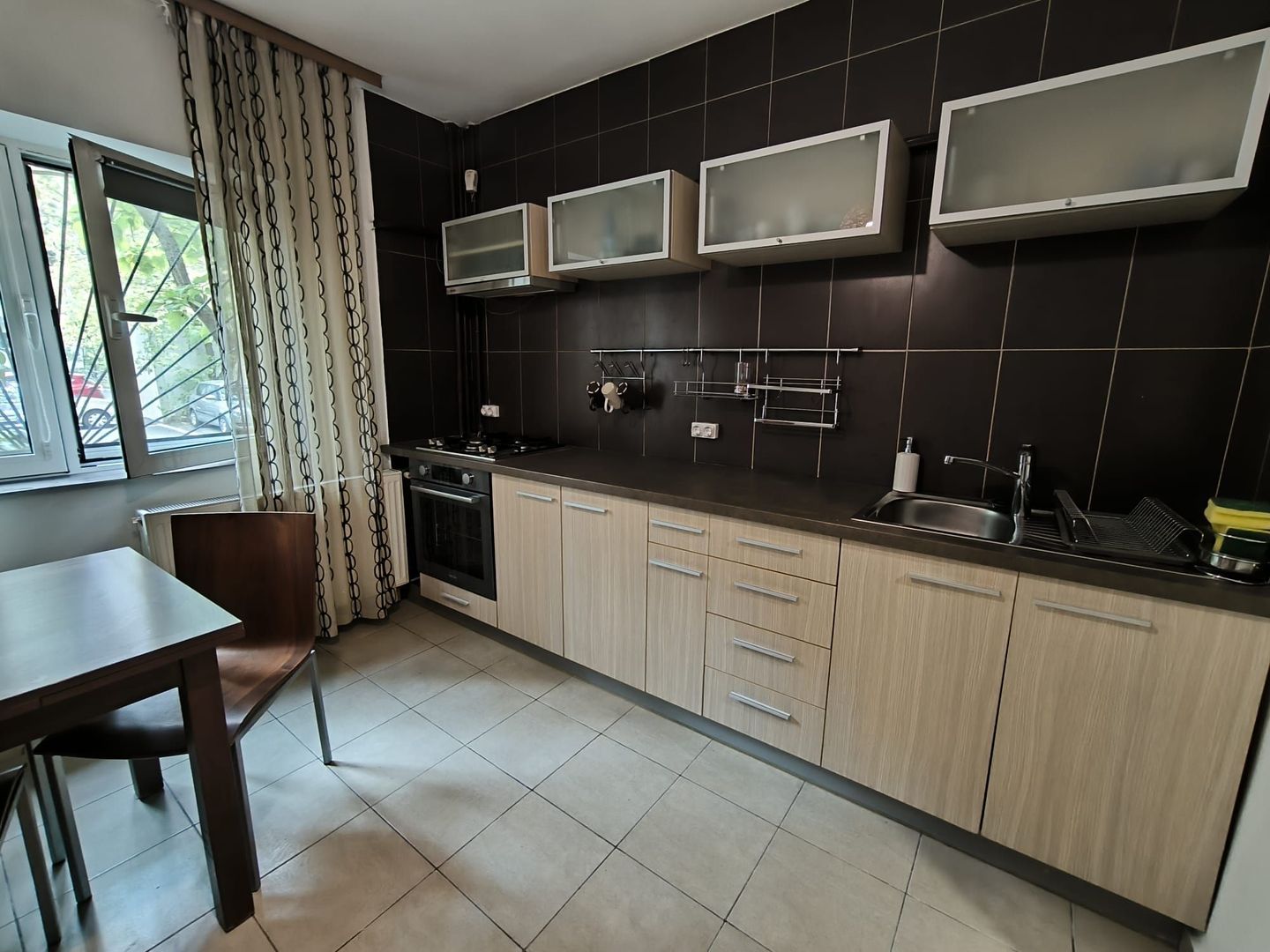 Apartament decomandat Eroii Revolutiei - Poză 6