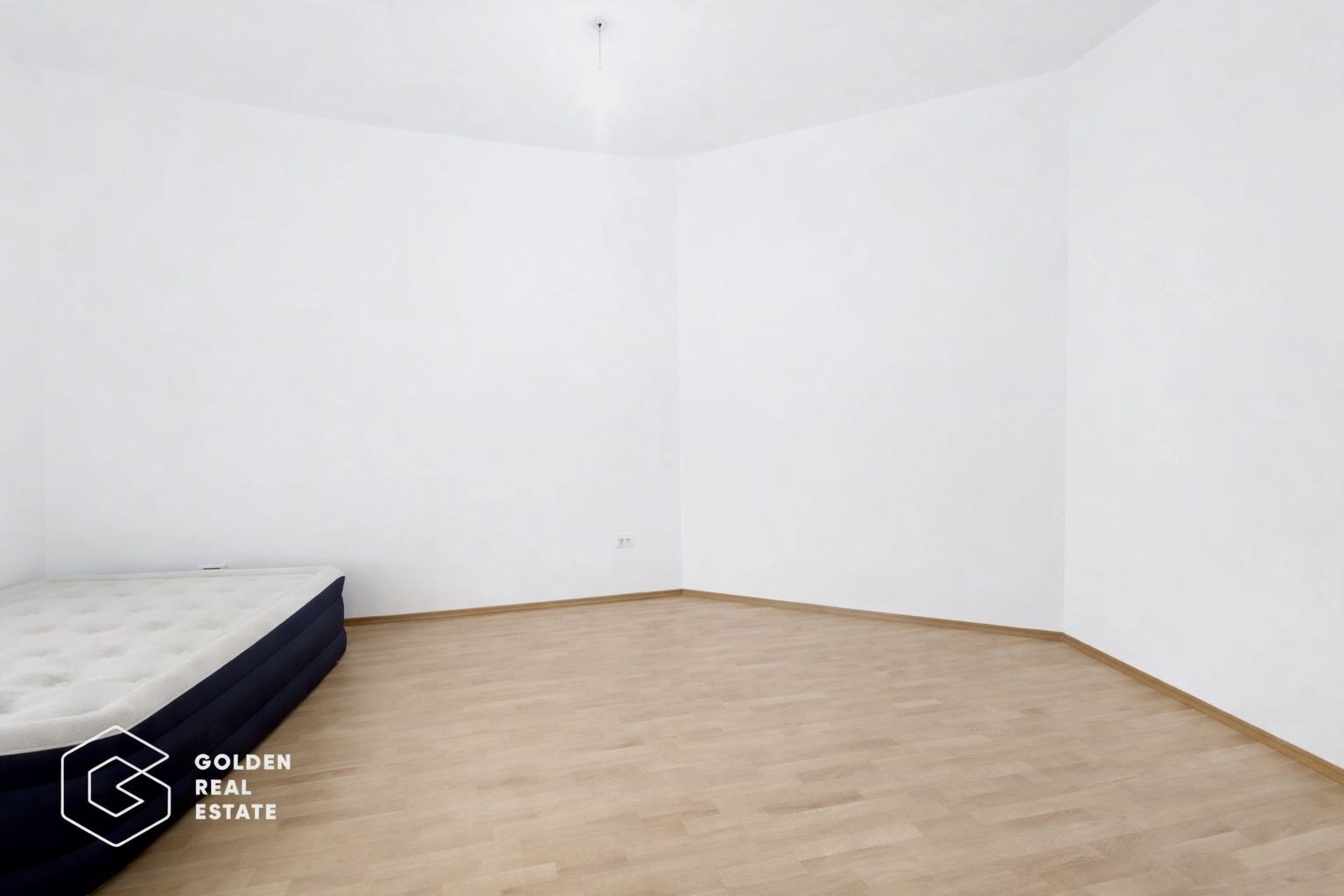 Apartament in centrul Timisoarei, vedere spre Bega, etajul 1 - Poză 5