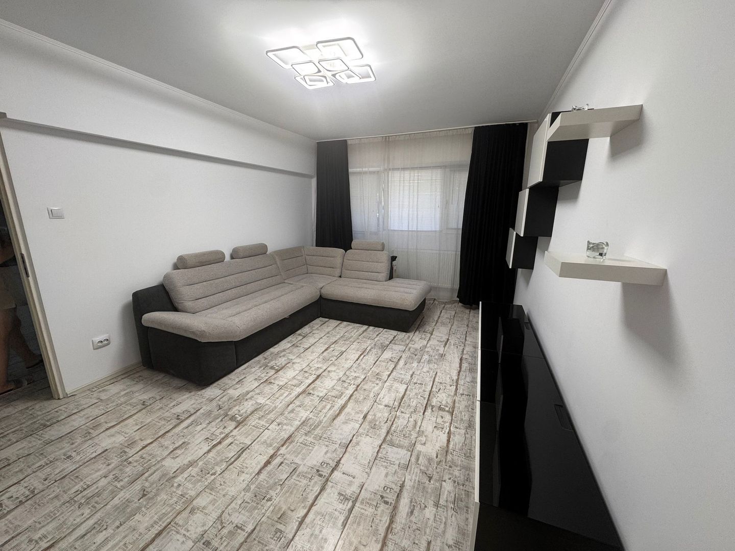 3 Camere Dristor ParkLake Renovat - Poză 2