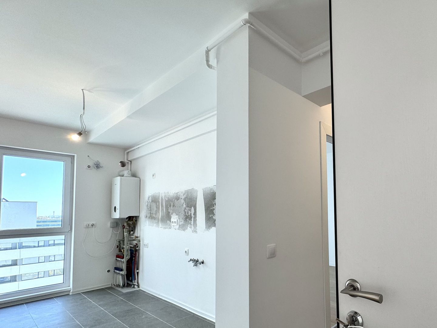 3 camere 75 mp SU + Balcon 8mp - Verdere curte interioară - Poză 3