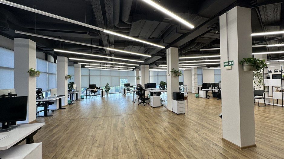 Chirie Spații de Birou 420 m2.și 300m²   sectorul Rîșcani. - Poză 7