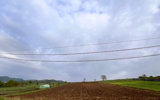 Teren 1400 mp, deschidere 12 metri, Bucerdea Vinoasa - Poză 1