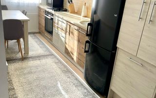 Apartament la cheie / etaj intermediar / Zona Eroilor - Poză 2