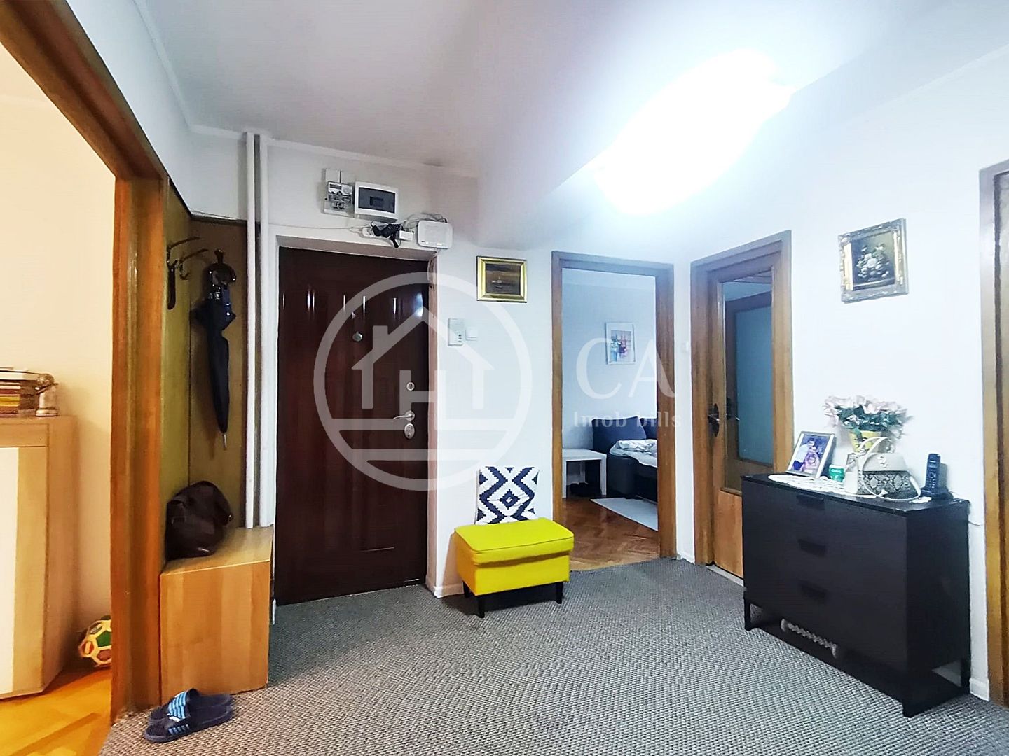 Apartament de vânzare cu 4 camere în zona Iosia, Oradea - Poză 5