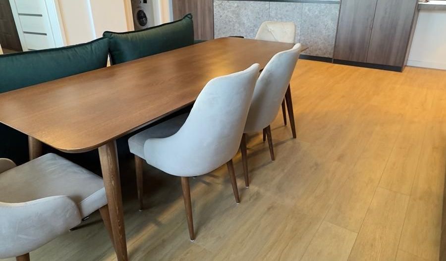 Inchiriez ap 3 camere, mobil utilat modern, loc parcare- 800 euro/luna - Poză 3
