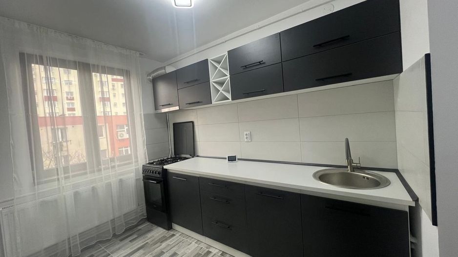 Apartament 3 camere de inchiriat - Poză 2