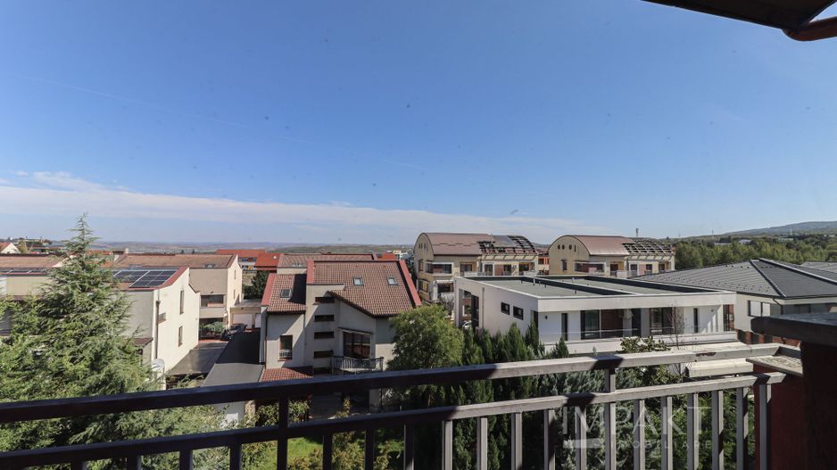 Duplex cu 8 camere in cartierul Buna-Ziua, teren 500 m2 ! - Poză 14