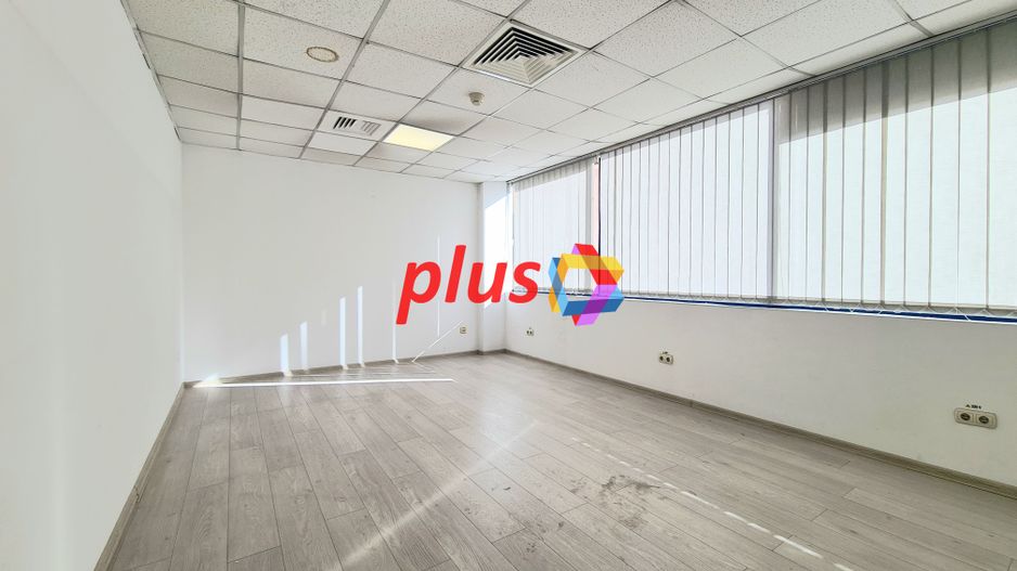 Spatiu birouri de închiriat Brasov - 28 mp # spatii-comerciale-brasov.ro - Poză 1