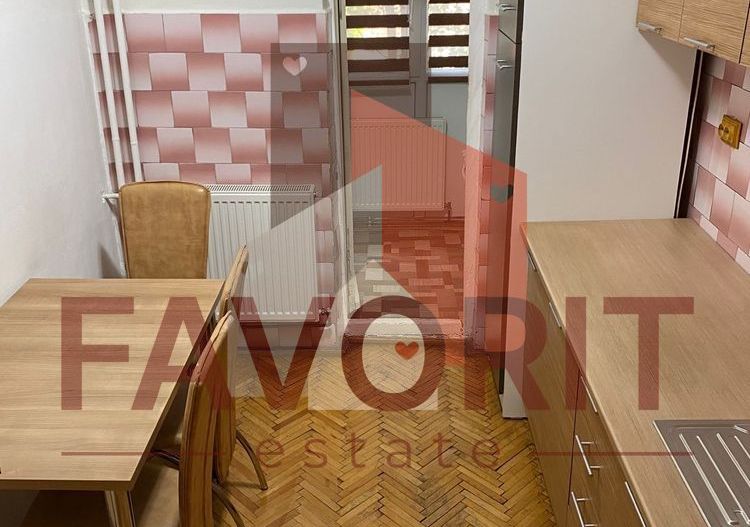 Etaj 1 . Decomandat. Zona Lipovei - Poză 5