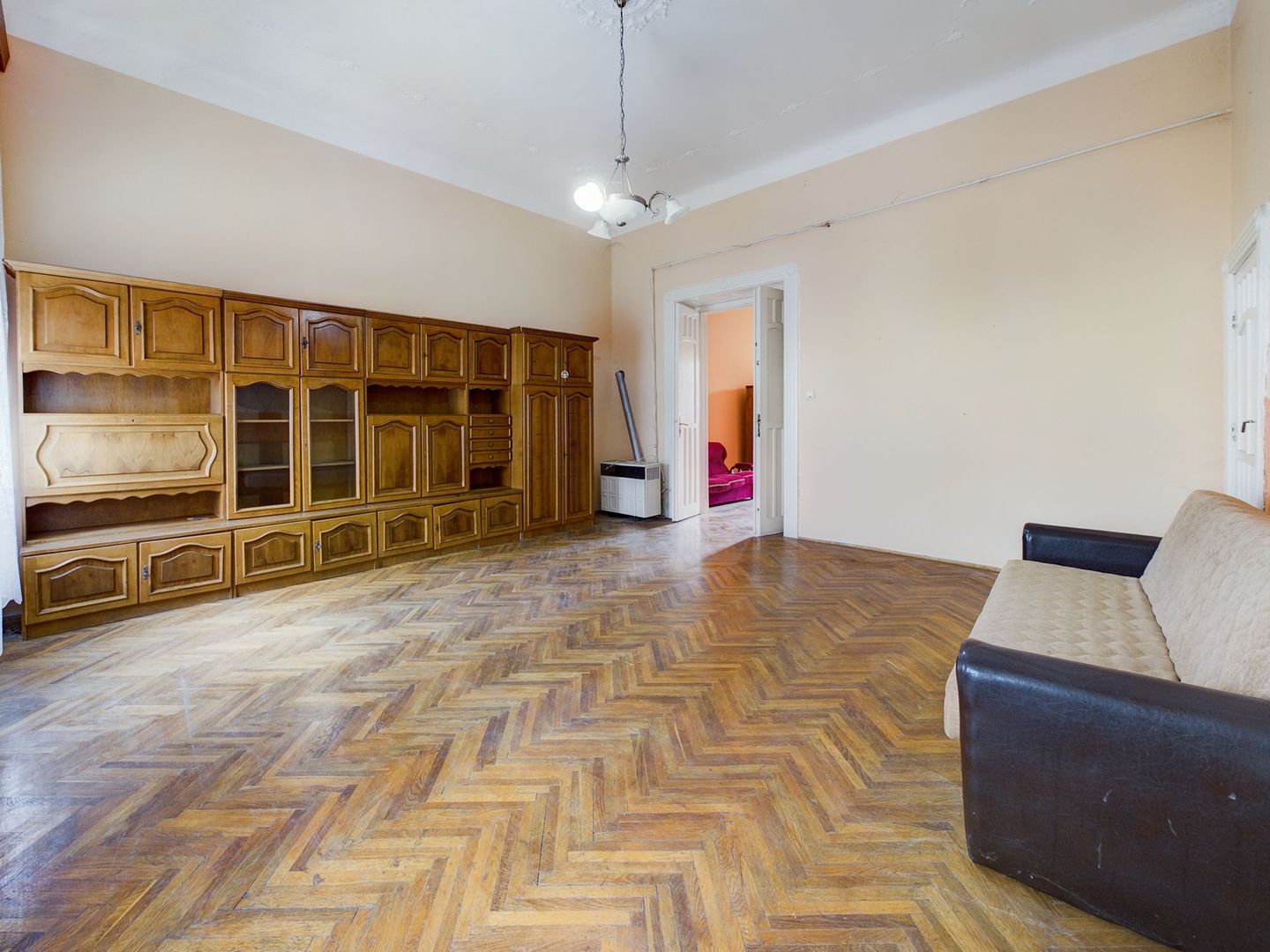 Apartament de 2 camere pe strada Episcopiei - Poză 6