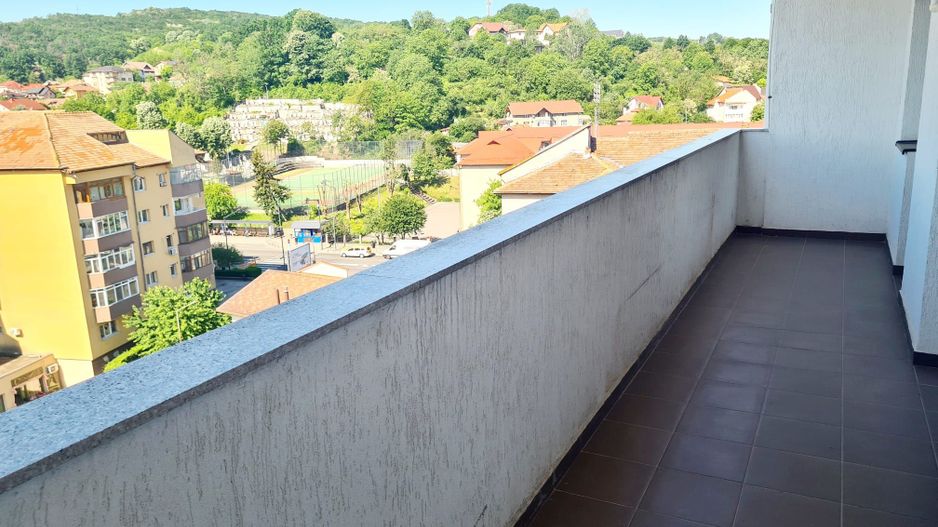 Penthouse 3 camere - Zona 1 Mai - Poză 14