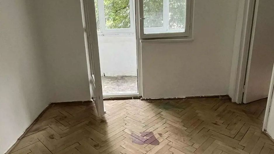 BRASADAS vinde ap cam etaj 1/4 Micro 15 Oituz. - Poză 5