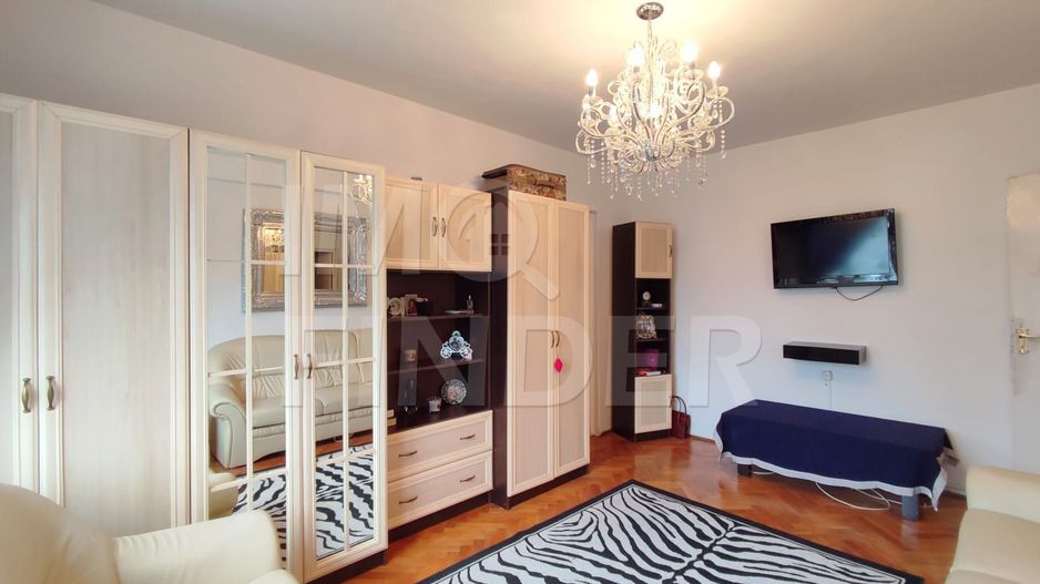 2 camere etaj 3, Zona Transylvania College, Gheorgheni - Poză 3