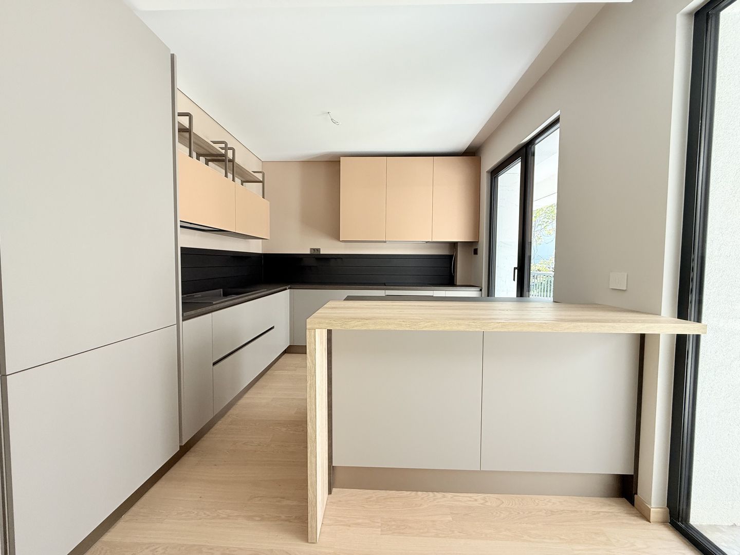 Ultracentral | 3 camere | 37 mp terasa | Centralis | Parcare - Poză 4