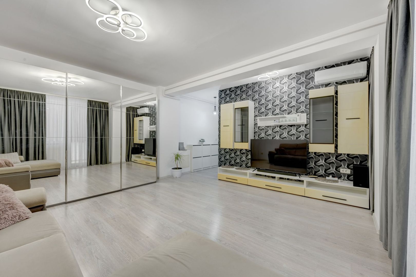 Apartamentul Cochet cu 3 cam. in Tineretului 24 !Mob/Utilat ! - Poză 10