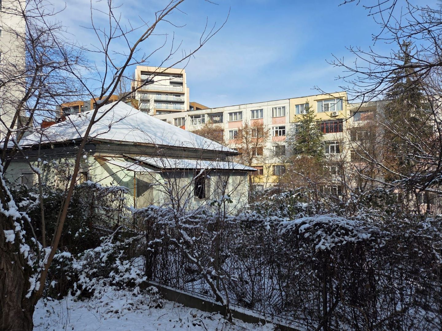 Casa si teren de vanzare Negru Voda - Poză 2