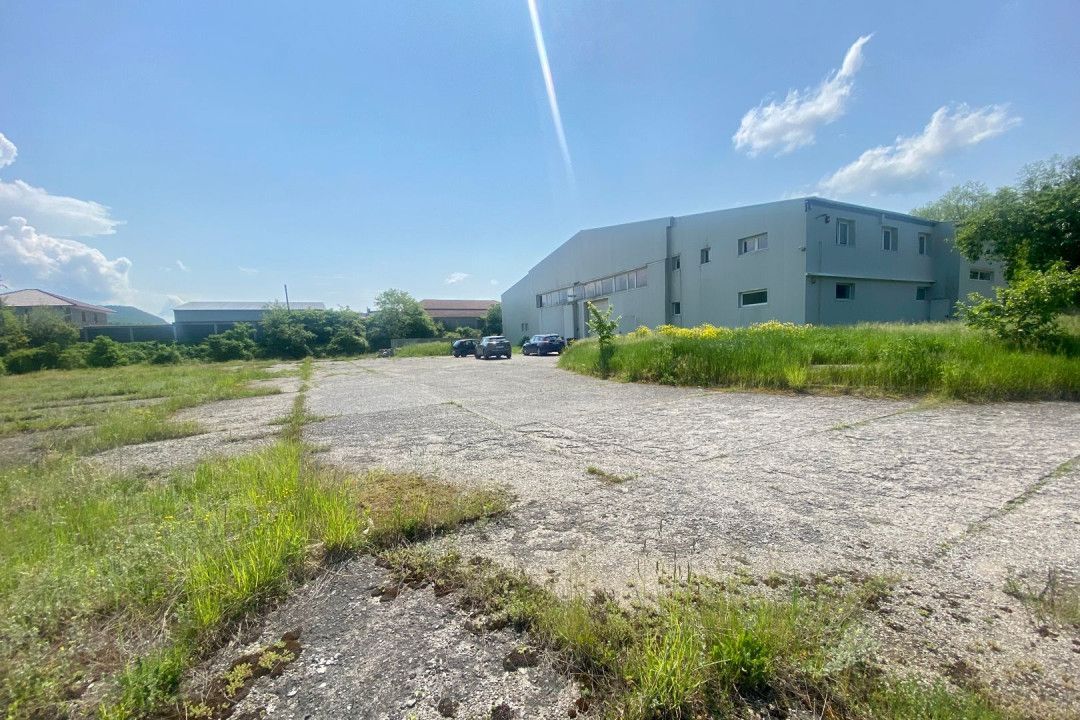 Hala de inchiriat in mun. Brad, disponibila imediat - Poză 2