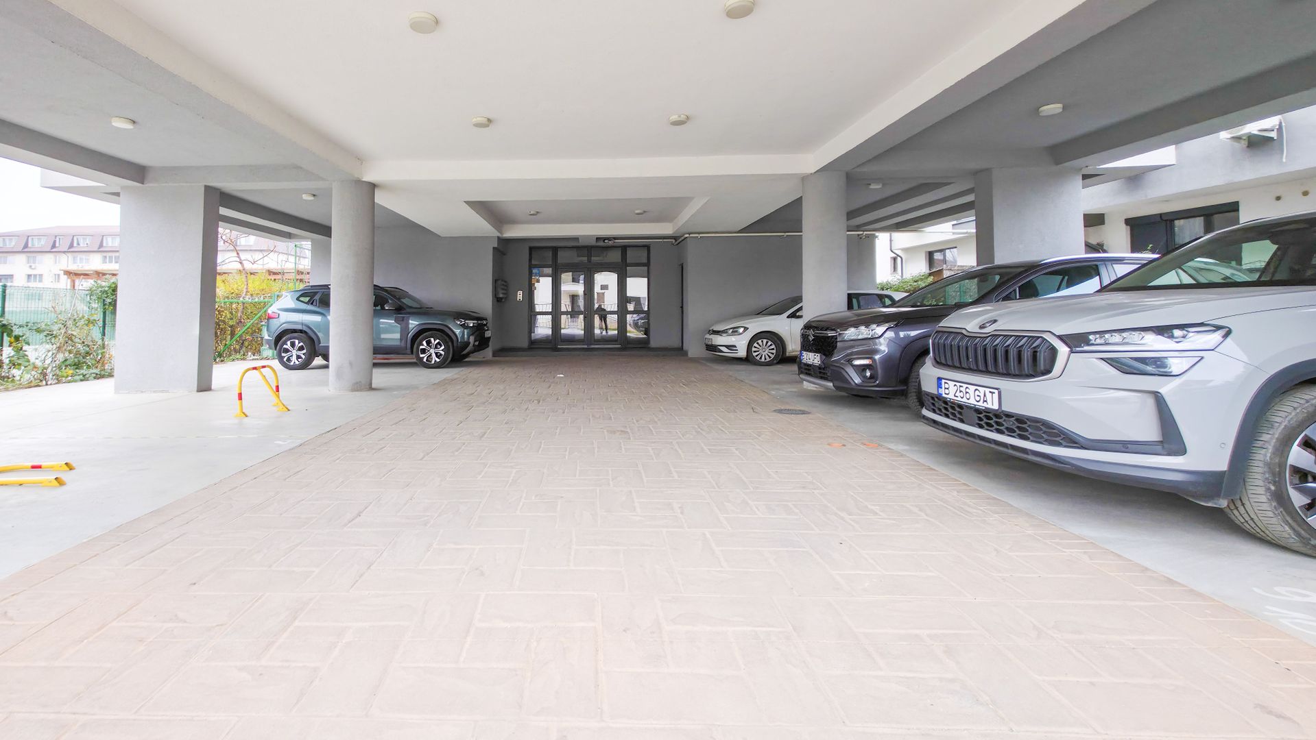 Apartament 3 camere Mobilat & Utila Loc parcare Drumul Valea Doftanei - Poză 23