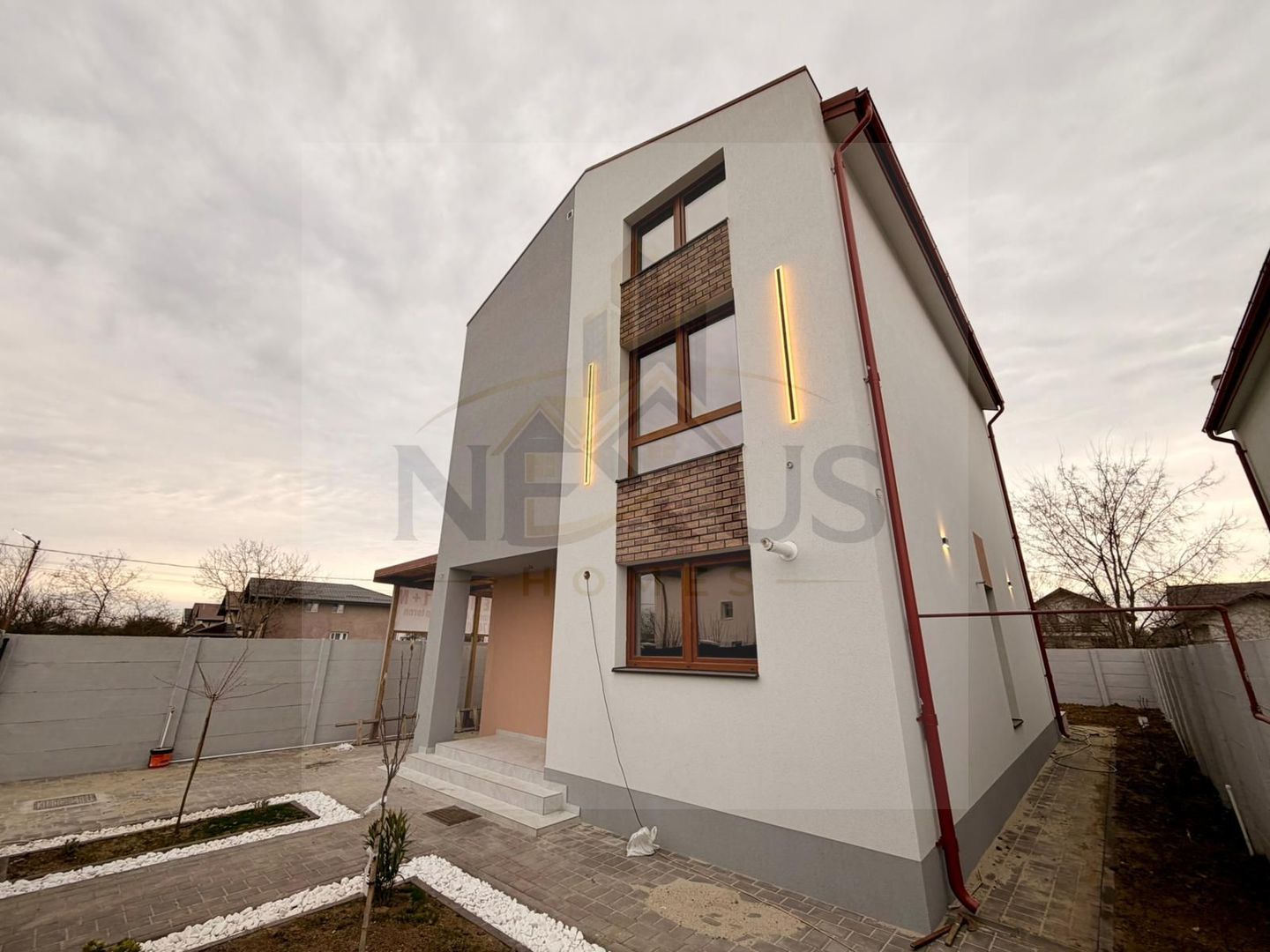 Vilă modernă P+1+M, 202.5 mp, 5 camere + mansardă | Ideala investitie - Poză 2