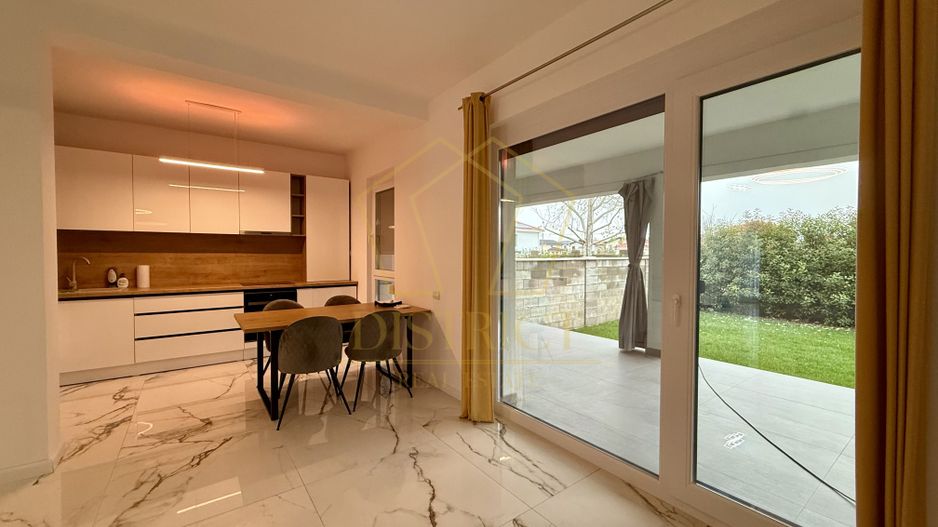 Duplex despartit prin garaj cu 5 camere  |  Dumbravita - Poză 2