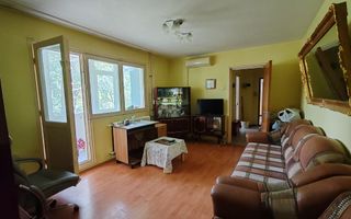 Apartament 3 camere, bloc 4 etaje, Berceni/str Dorohoi, curat - Poză 1