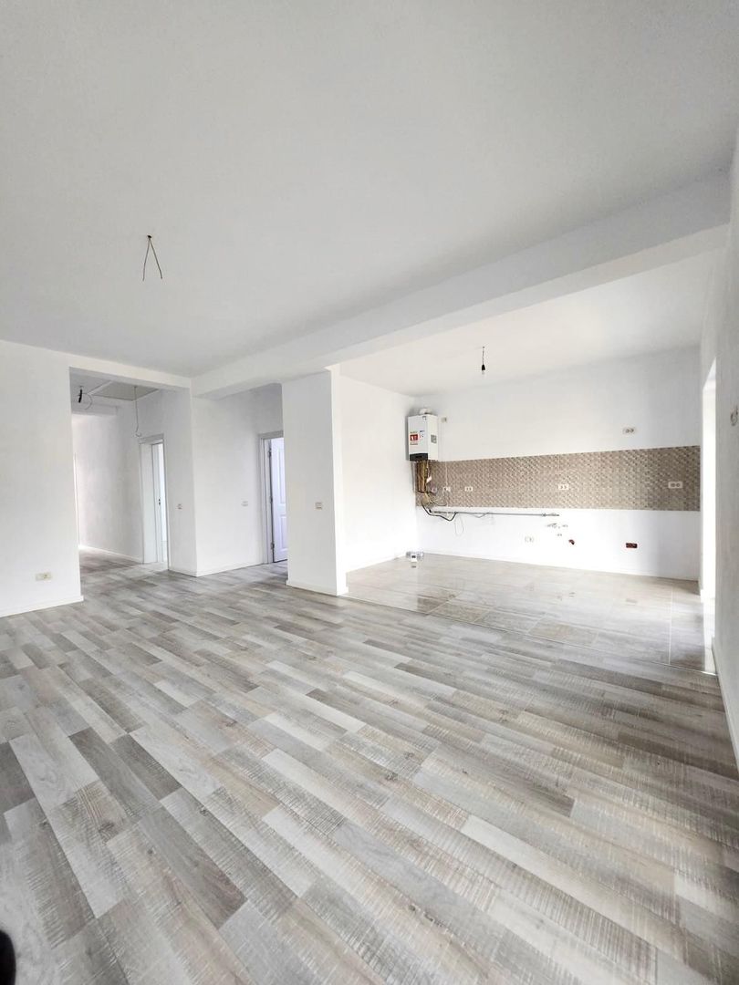 Duplex pe parter 3 camere, terasa spatioasa, 2 km de Timisoara - Poză 1