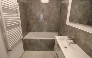 Mobilat deosebit, parcare subterana; Circumvalatiuni - Poză 15