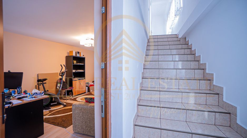 Casa P+1+M - 5 camere - Garaj - Panouri Fotovoltaice - Bratianu - Poză 21