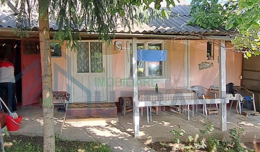 Casă tradițională în sat Bohotin, comuna Răducăneni – 40.000 EUR - Poză 2