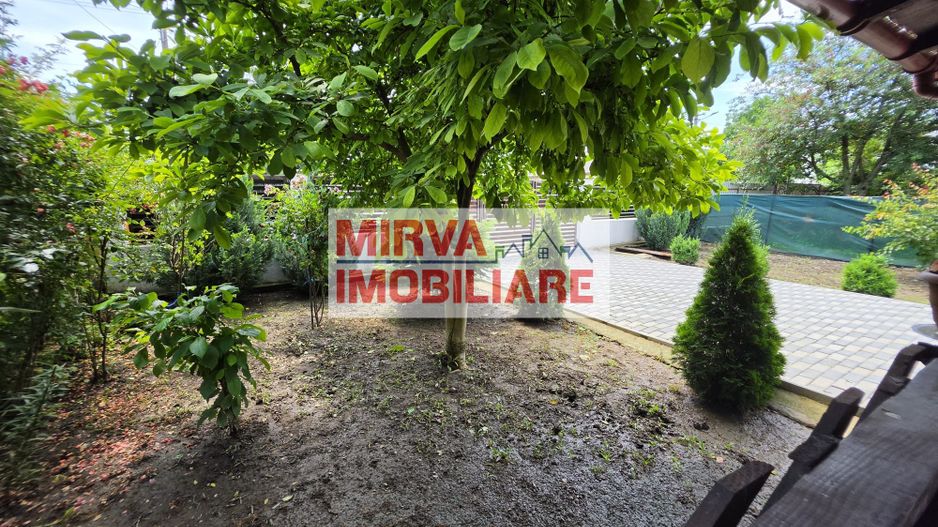🏡 Casă renovată cu 6 camere, teren 557 mp – Berceni, Prahova - Poză 4