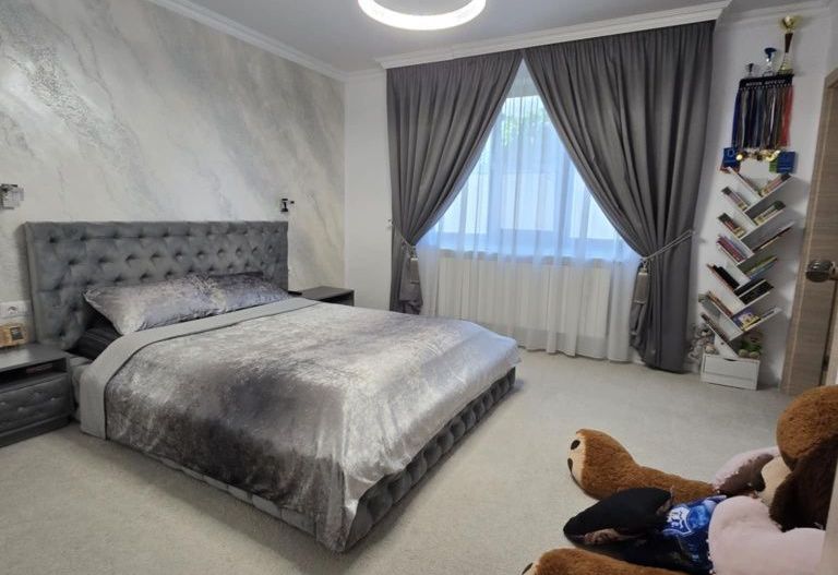🏡✨ CASĂ PREMIUM  ȘENDRENI – 305 MP LOCUIBILI, TEREN 1.000 mp - Poză 7